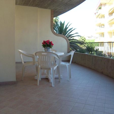 Residence Torre Del Mar 알바아드리안티카 객실 사진